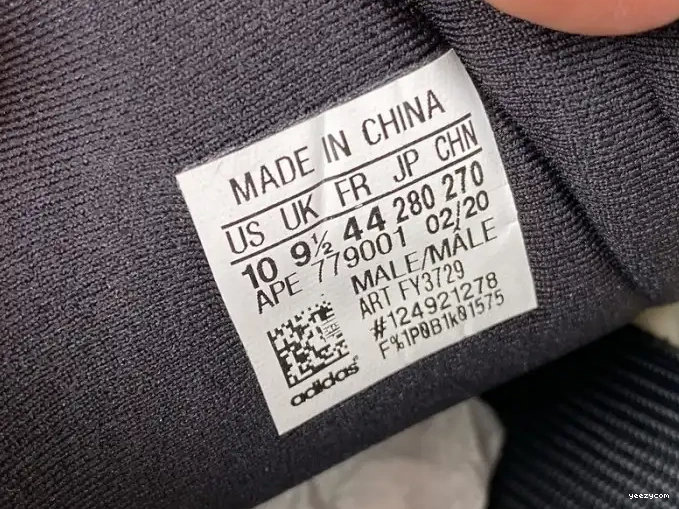 700 Yeezy FY3729 Bone Boost Adidas MNVN 0512